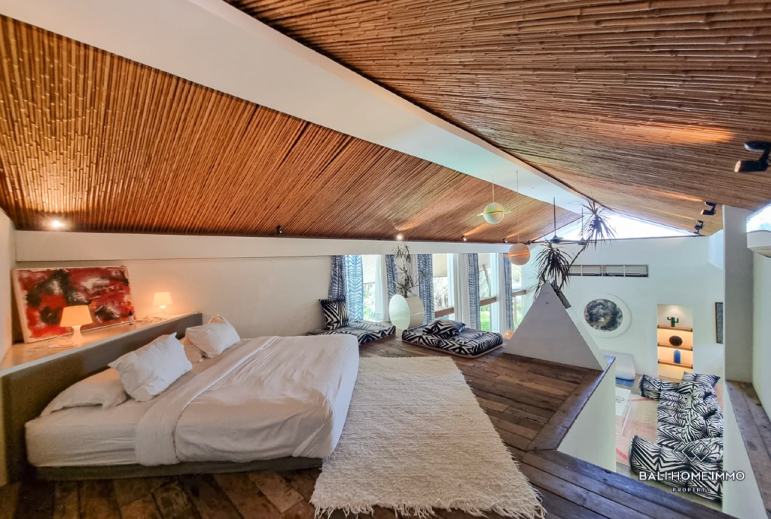 Ricefield View Spacious 5 Bedroom Villa for Rental in Bali Berawa — image 10