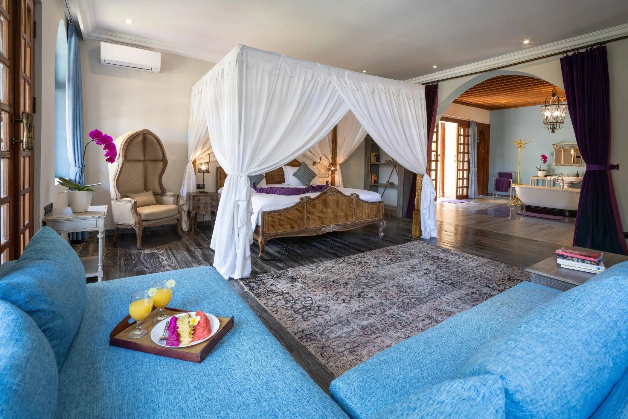 Villa Sayang d’amour | 6-Bedroom | Seminyak, Bali — image 13