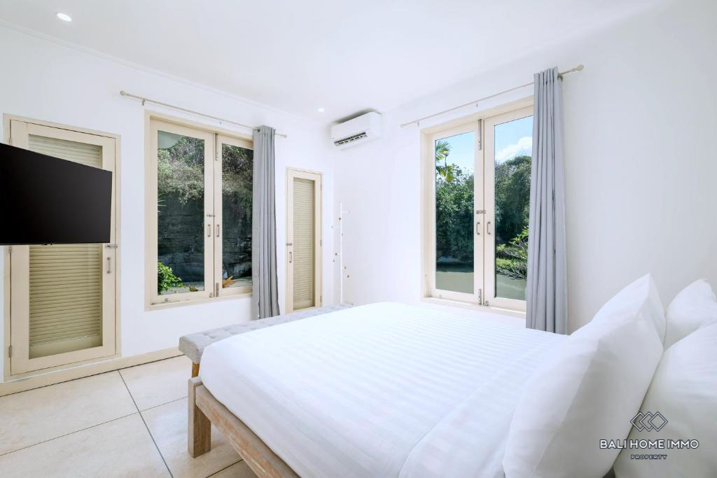 Spacious 2 Bedroom Villa for Monthly Rental in Bali Near Kelecung Beach — image 13