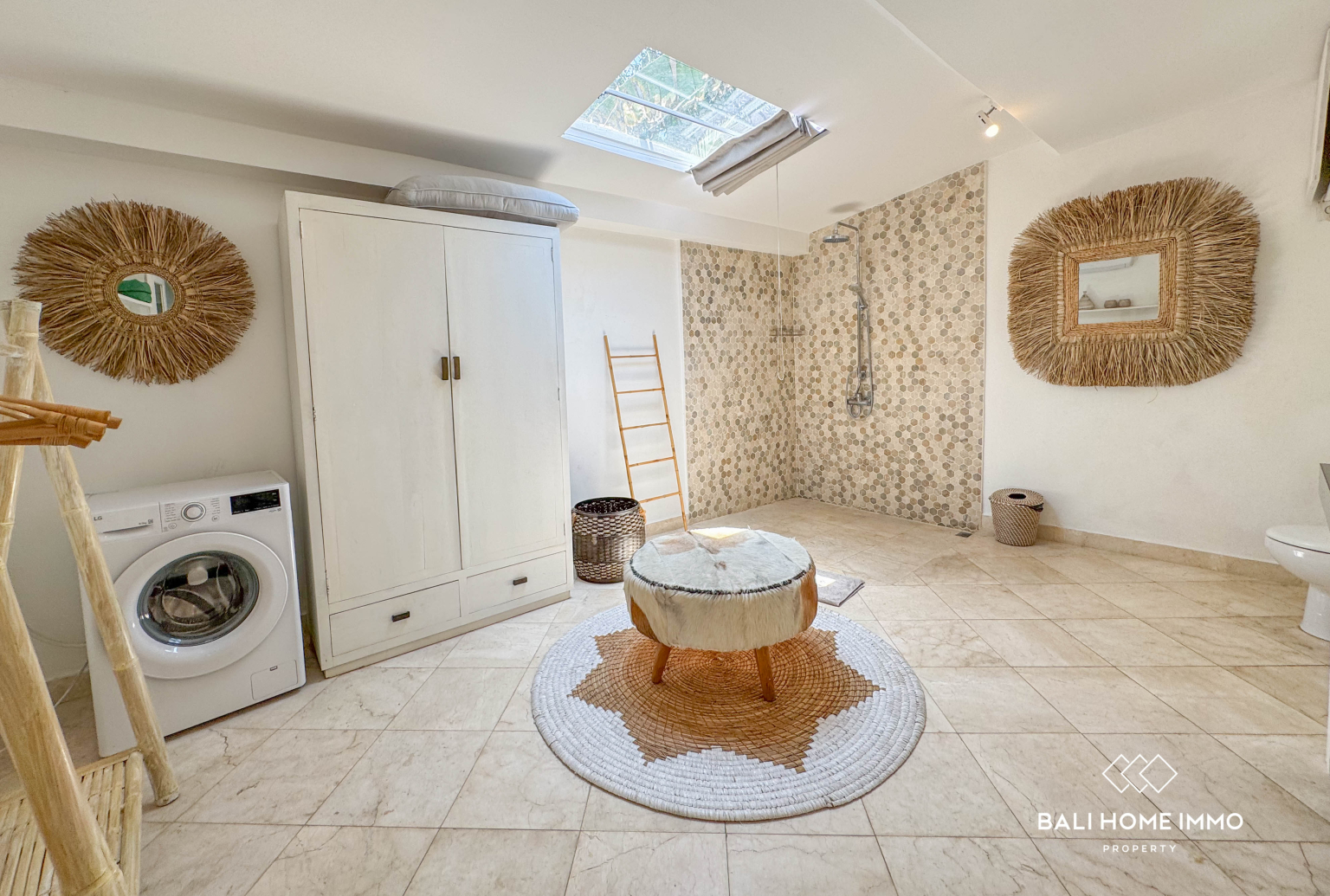 Spacious 2-Bedroom Villa for Rent in Pererenan — image 15