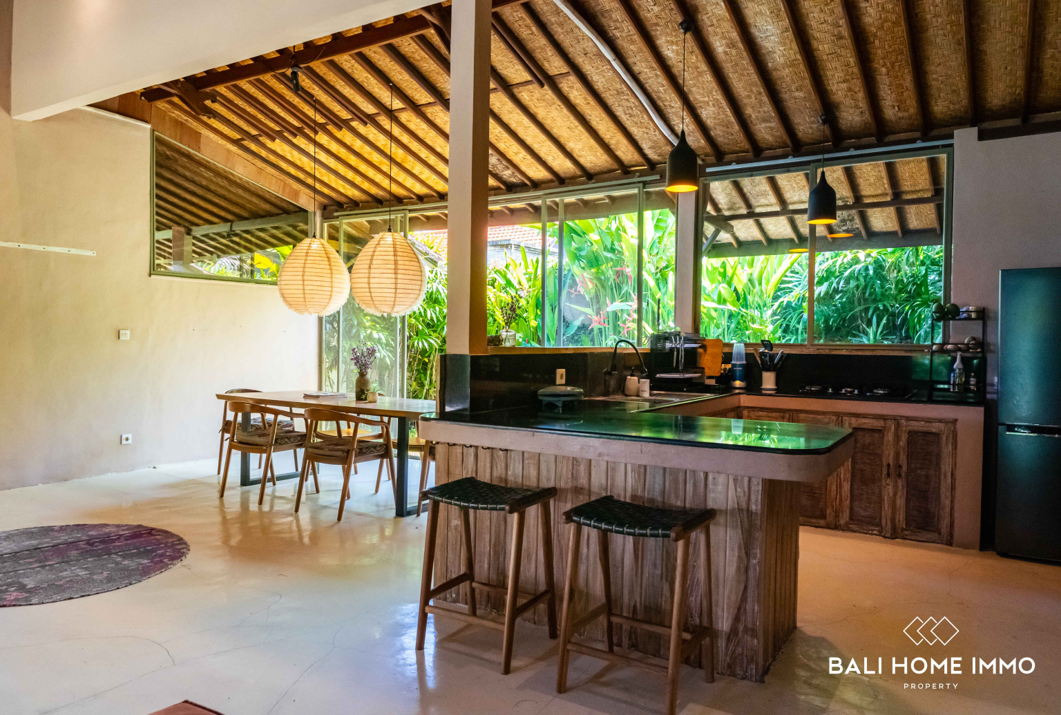 Spacious 3 Bedroom Villa for Rental in Bali Berawa — image 13