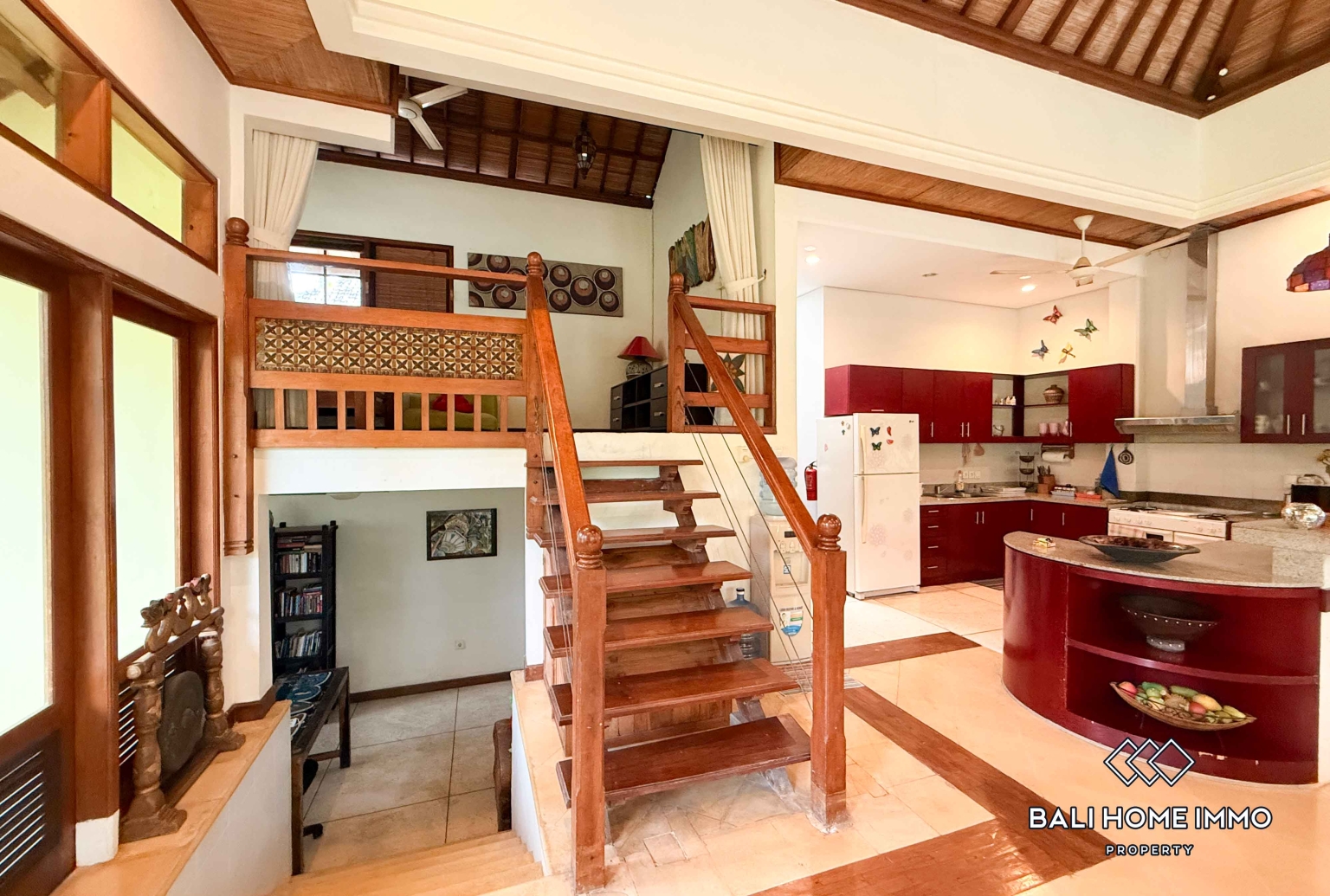 Spacious 4 Bedroom Family Villa For Rent in Canggu Berawa — image 8
