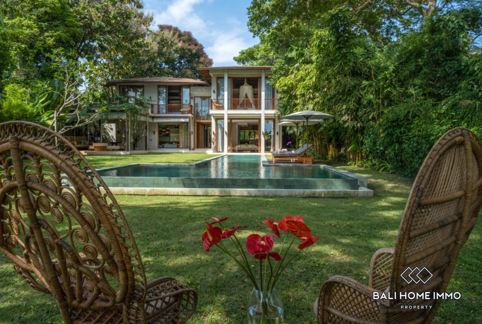 Spacious 5 Bedroom Family Villa for Rent in Umalas — image 14