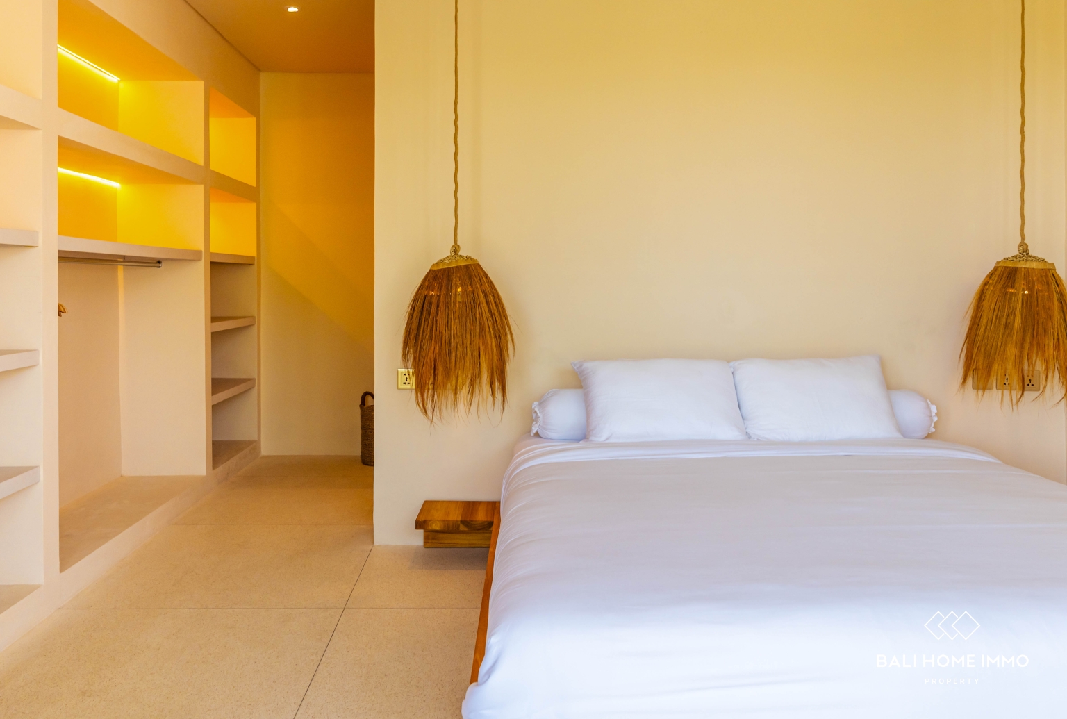Spacious 5-Bedroom Villa for Rent in Umalas — image 8