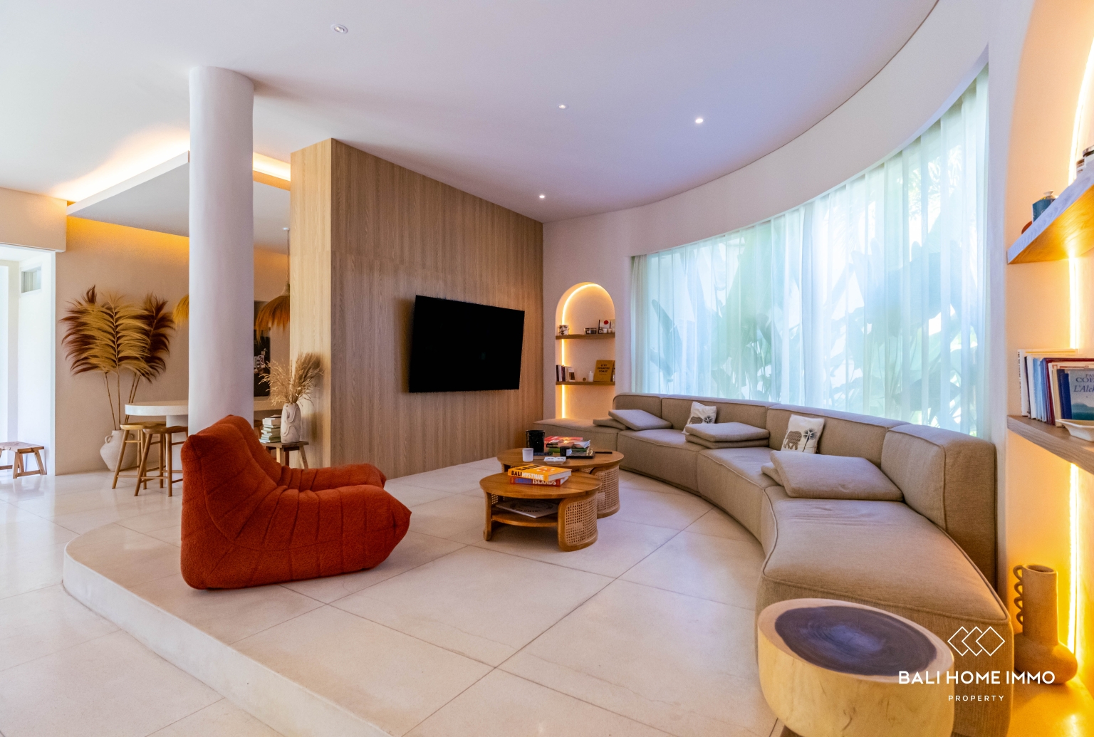 Spacious 5-Bedroom Villa for Rent in Umalas — image 1