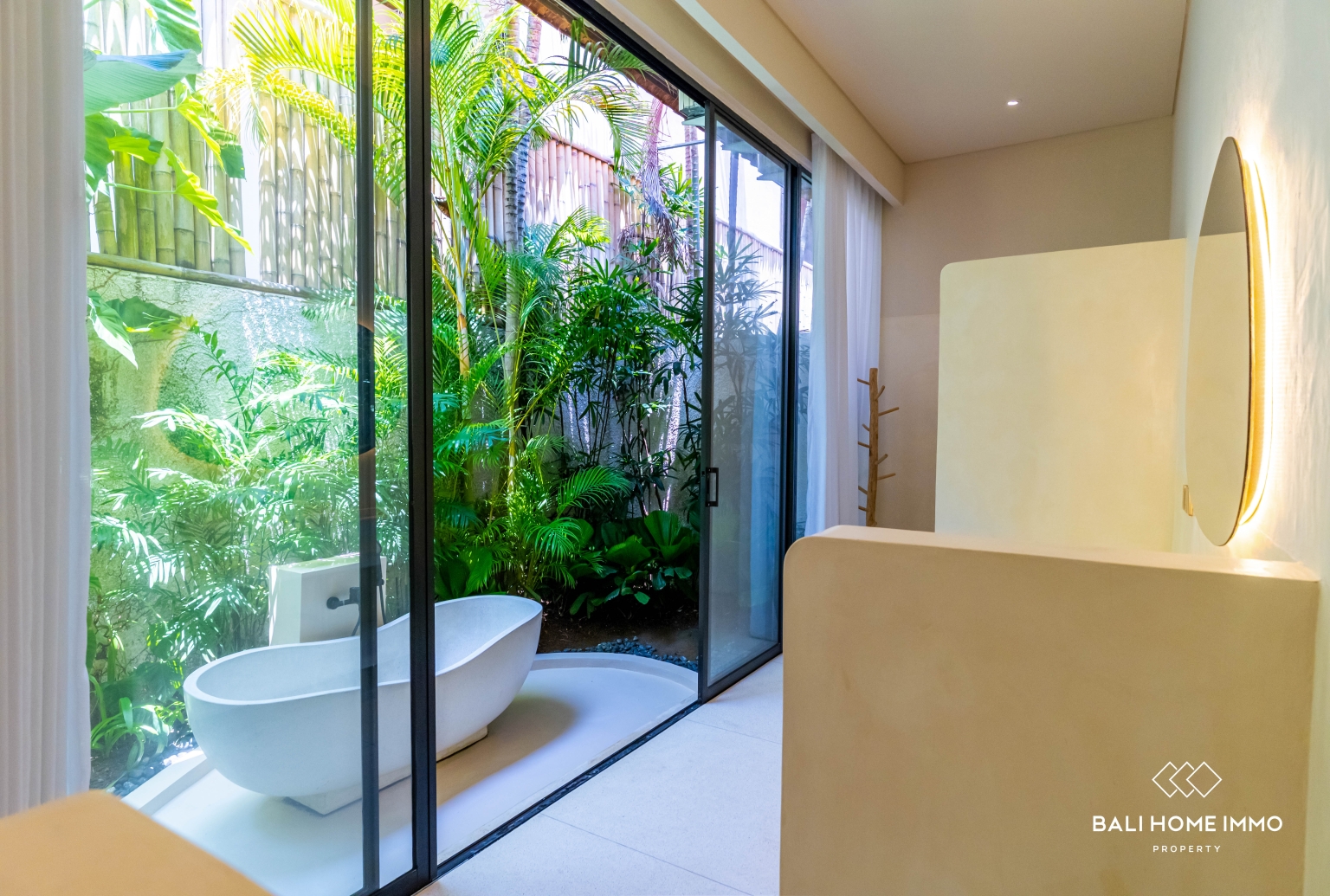 Spacious 5-Bedroom Villa for Rent in Umalas — image 18