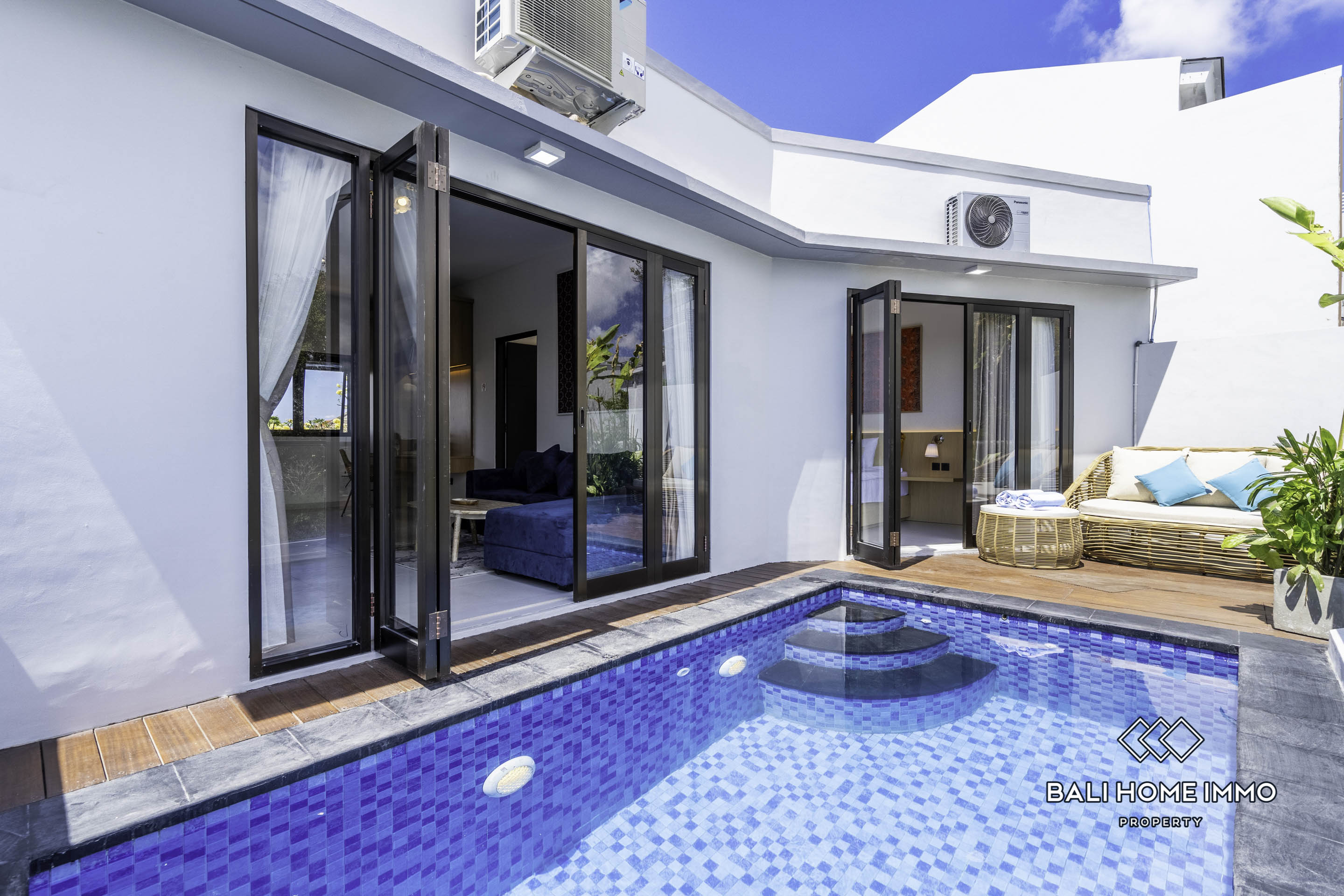 Stunning 2 Bedroom Ocean View Villa for Rent in Nusa Dua — image 1