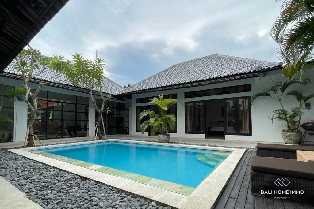 Stunning 3 Bedroom Villa for Monthly Rental in Bali Seminyak