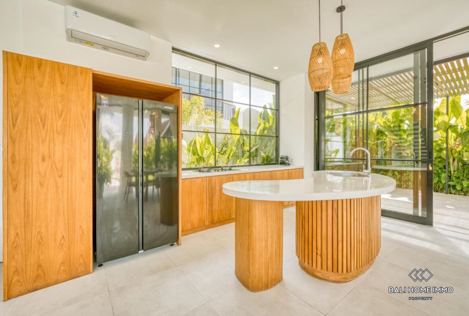 STUNNING 3 BEDROOMS VILLA FOR MONTHLY RENTAL IN ULUWATU - PECATU — image 9
