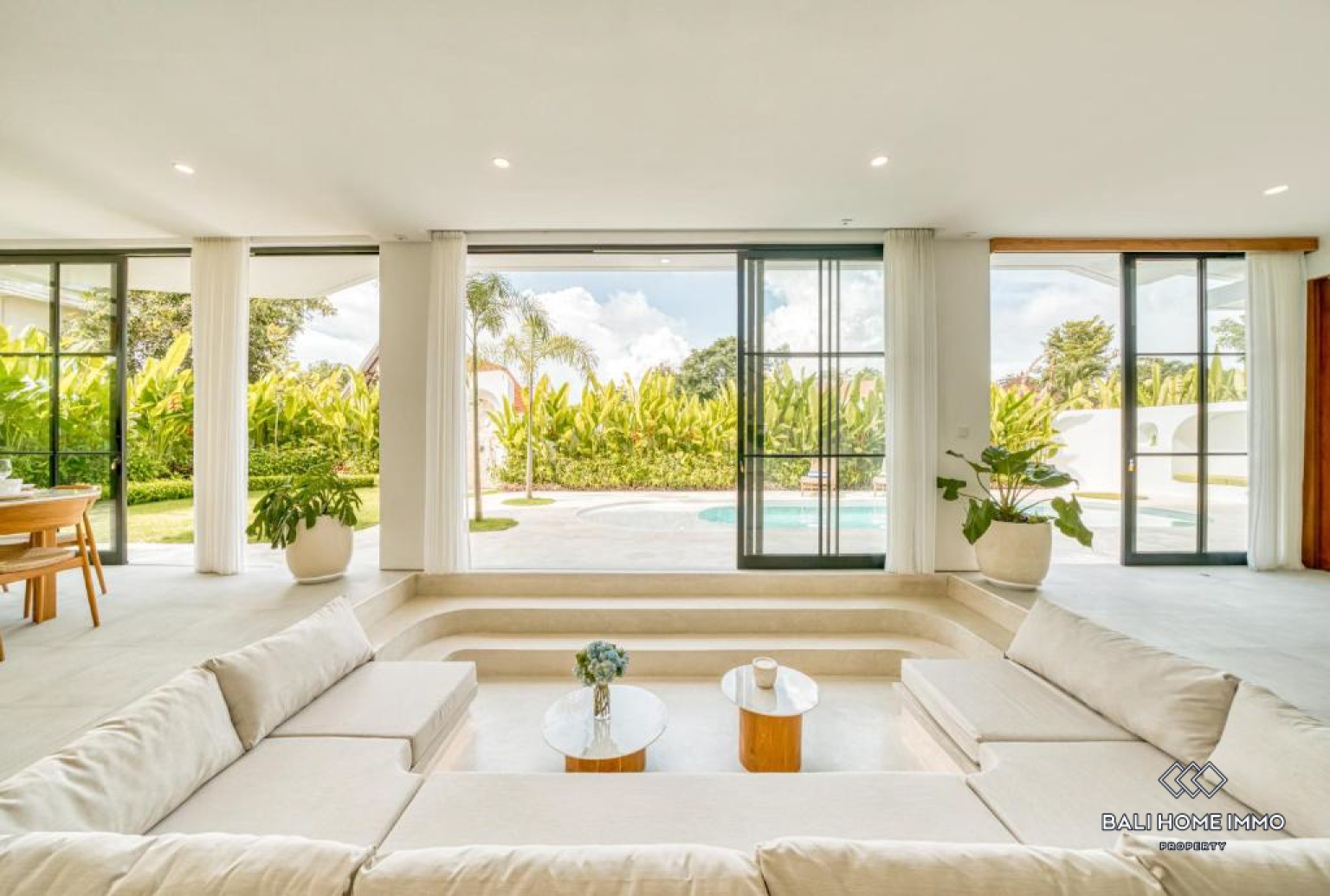 STUNNING 3 BEDROOMS VILLA FOR MONTHLY RENTAL IN ULUWATU - PECATU — image 6