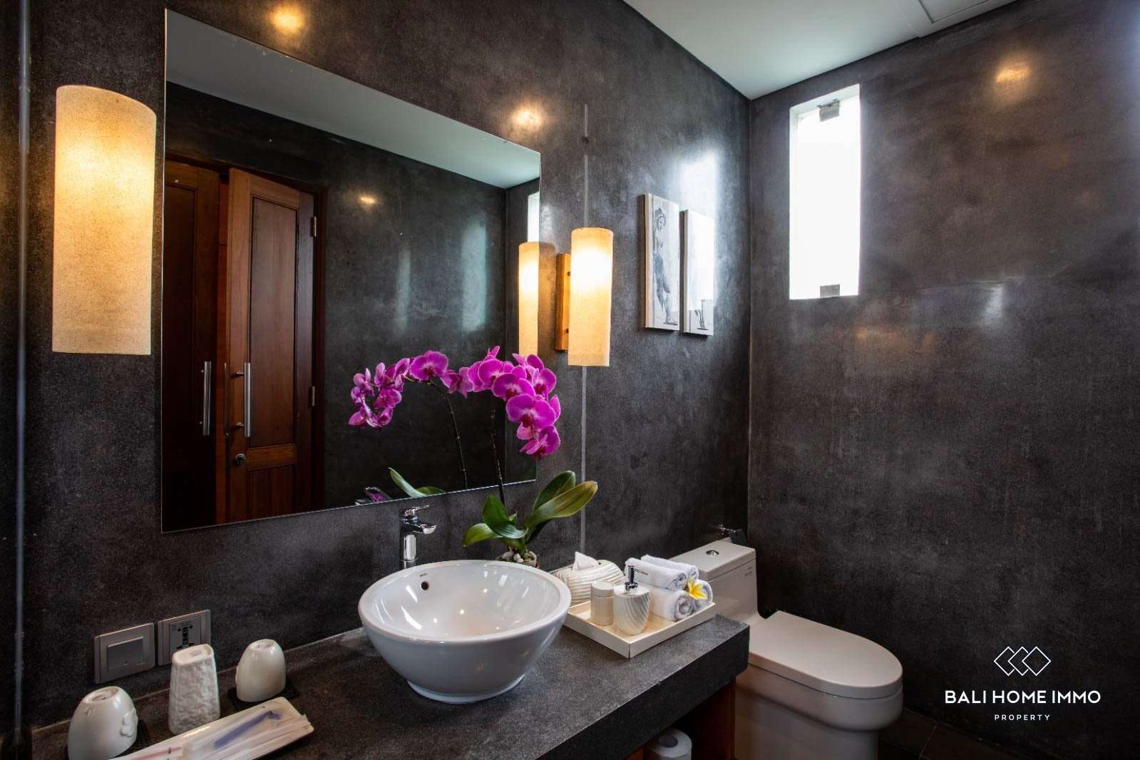 STUNNING 3 BEDROOMS VILLA FOR MONTHLY & YEARLY RENTAL IN BALI - PANDAWA — image 19