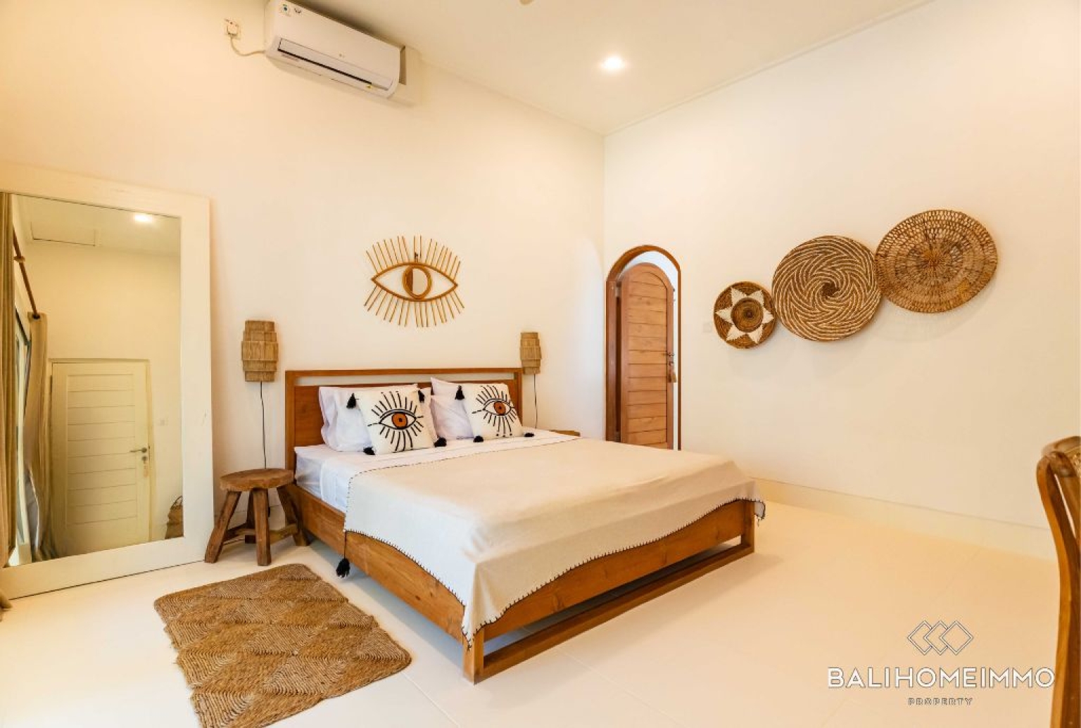 Tropical 2 bedroom villa for yearly and Monthly rental in Berawa Canggu — image 14