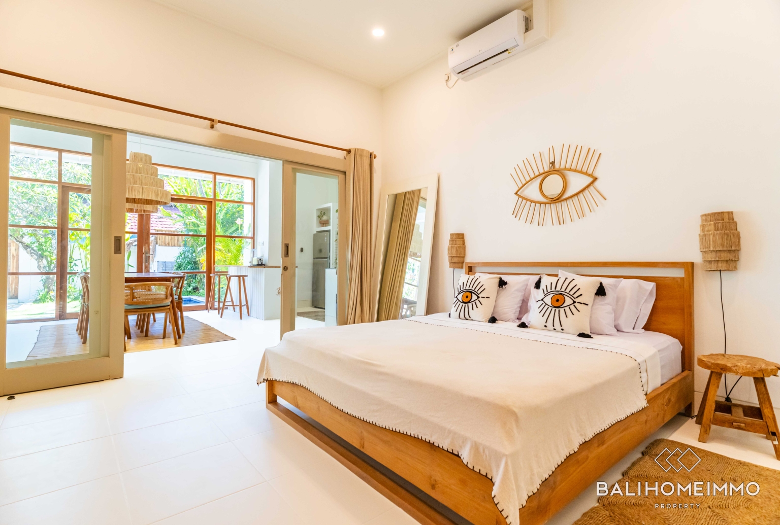 Tropical 2 bedroom villa for yearly and Monthly rental in Berawa Canggu — image 15