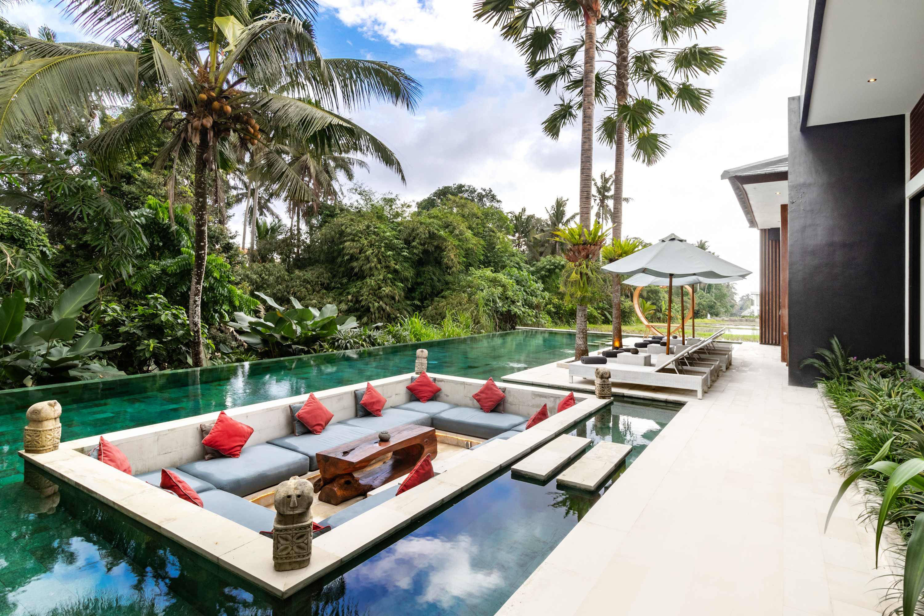 Tropical Villa Miranda · 4BR · Ubud — 4BR Villa Rental in Ubud — image 4