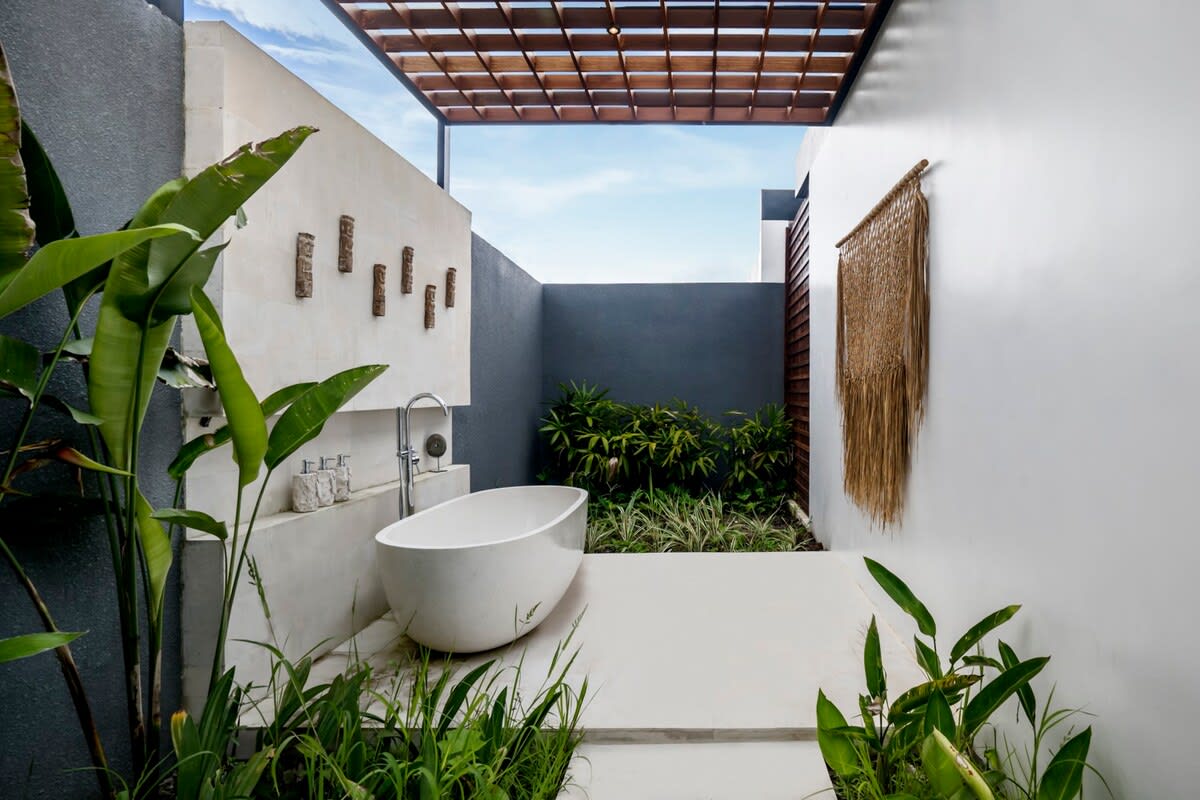 Courtyard Villa Suriya · 6BR · Ubud — 6BR Villa Rental in Ubud — image 4