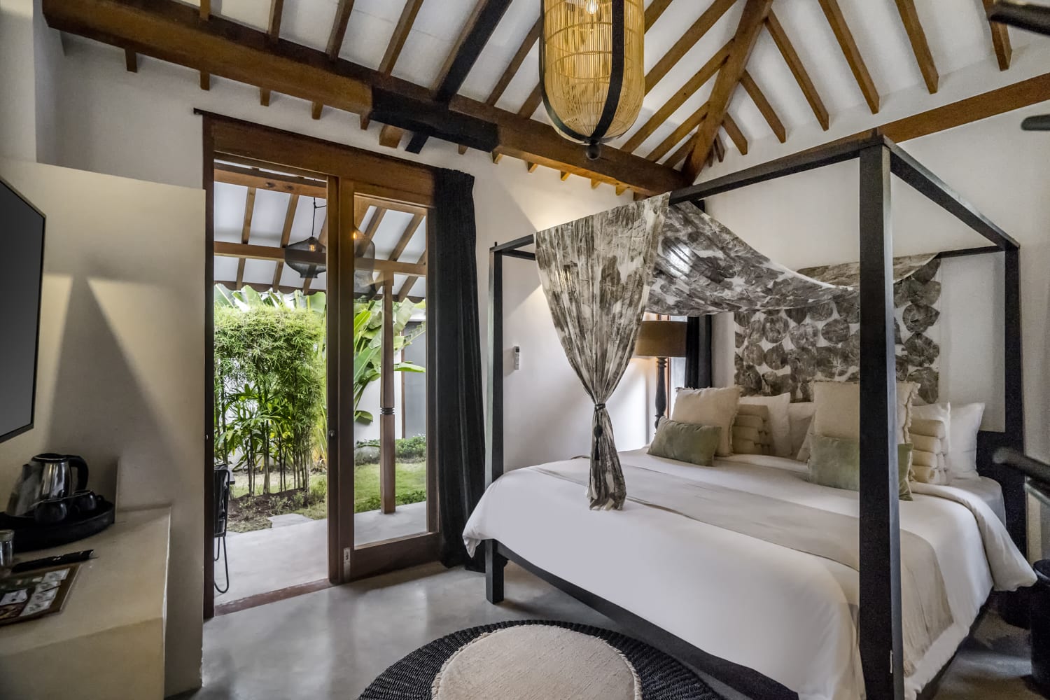 Villa Bloom - Joglo in Canggu — image 1